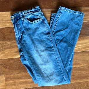 Lucky Brand Men’s blue jeans